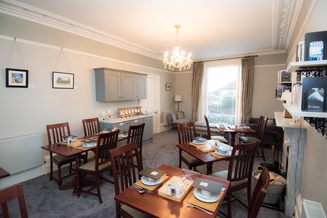 The Battledown Hotel Cheltenham Esterno foto