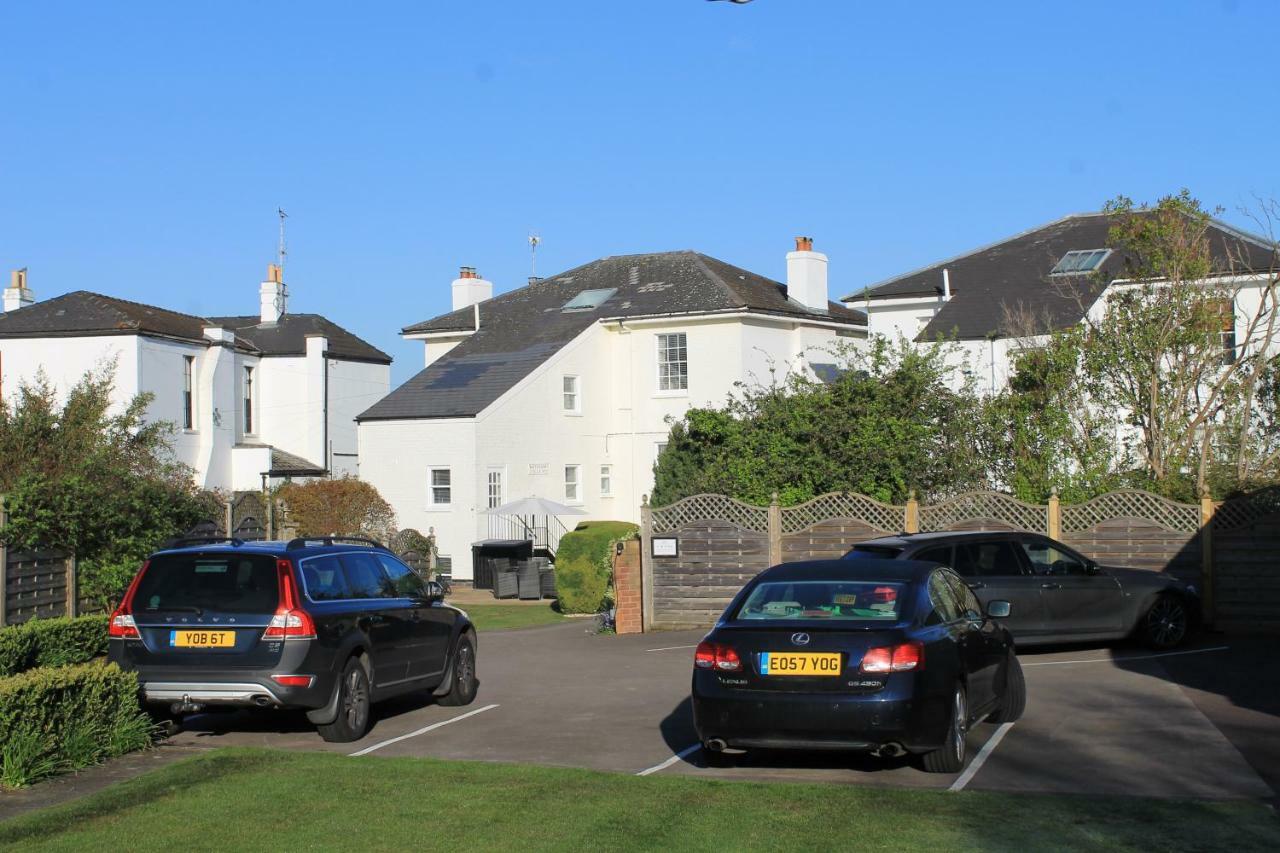 The Battledown Hotel Cheltenham Esterno foto